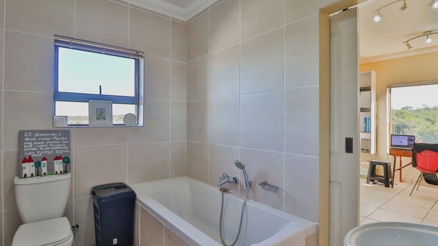 4 Bedroom Property for Sale in Island View Western Cape